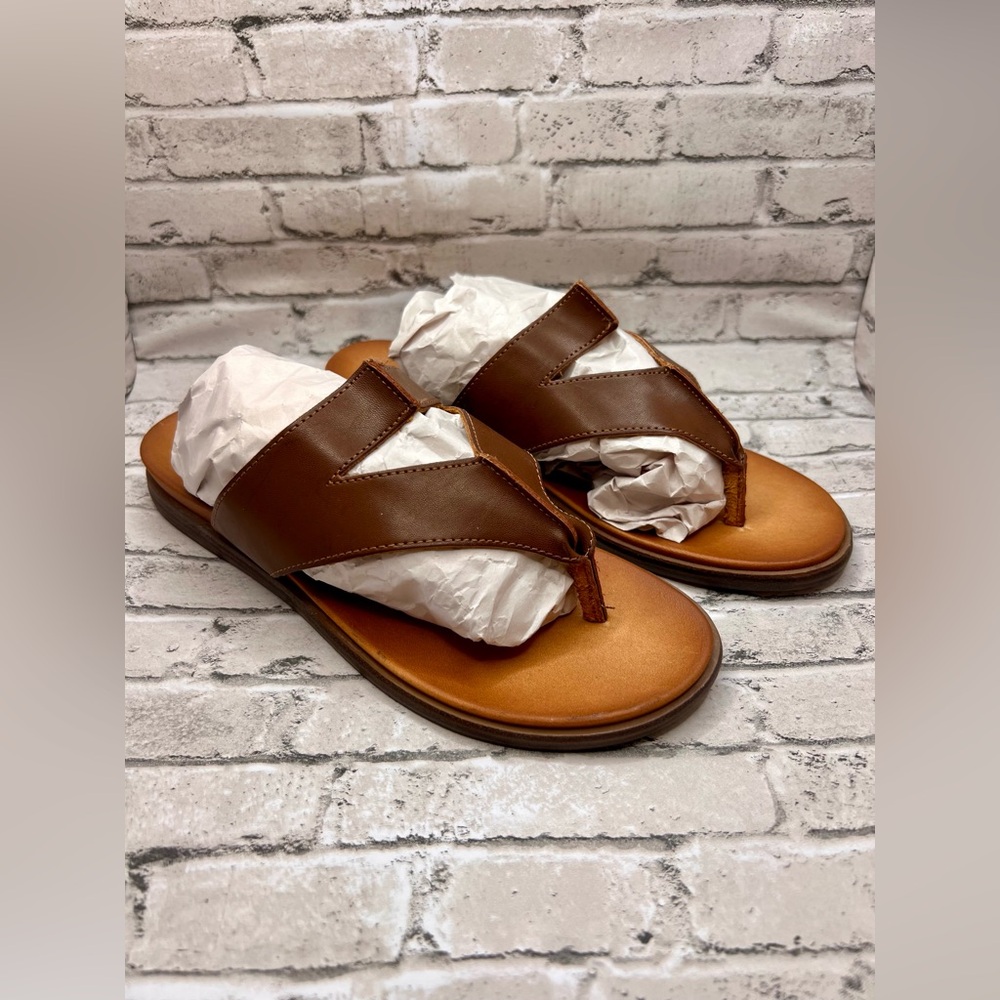 Mia Amore Classic Brown Leather Sandals with Minimalist Design